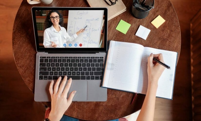 Pourquoi faire un BTS en ligne ?