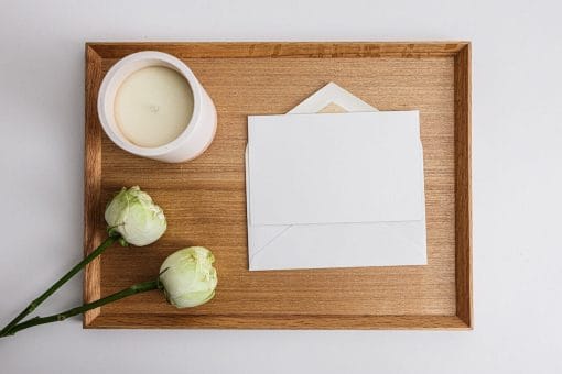 Quels sont les avantages à acheter en ligne ses enveloppes blanches ?