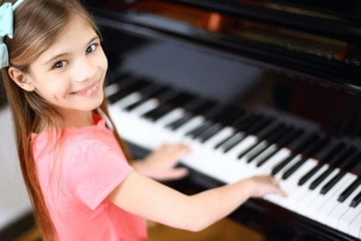 Pourquoi une routine est cruciale dans l’apprentissage du piano pour les enfants